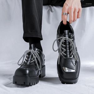 Sıradan Ayakkabı İngiliz Tarzı Deri Erkek Kalitesi Kalın Solged Brogue Retrol Lüks Tasarımcı Zapatillas