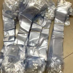 Bolsas Frete grátis!100pcs 3,25 polegadas por 25 polegadas embalagens de PVC para sacos de embalagem de cabelo com tecer com cabide superior e botão inferior durável