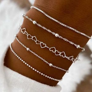 Beaded 5st/Set New Silver Color Multilayer Interlocking Hearts Armband Retro Bangle For Women Fine Fashion Jewelry Wedding Party Gift 240423