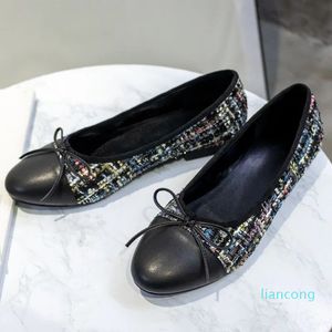 2024 패션 아파트 얕은 입 여성 신발 작업 편안한 신발