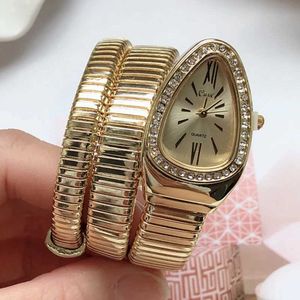 Zegarstki 2021 Cussi Women Watches Snake Kształt Luksusowy zegarek na nadgarstek dla kobiet stal Unikalny złoty kwarc zegarki damskie