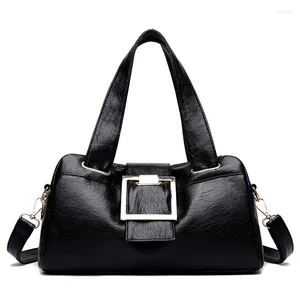 Bolsas de ombro Brand Bag Women 2024 Trendência européia e bela Trendência de grande capacidade Moda de couro macia Bola feminina