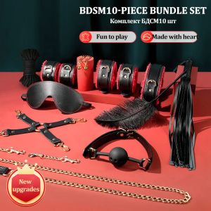 Conjunto BDSM Bondage 10 Terno de adultos brinquedos sexuais de pelúcia de algemas clipes de mamilos chicote de cama exótica conjunto de roupas de cama de sexo brinquedos sexuais