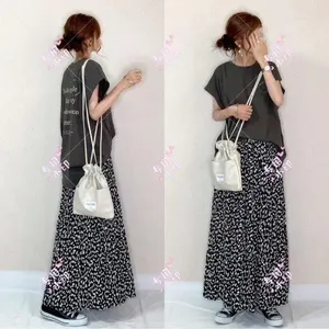 Vestidos de trabalho primavera 2024 japonês e coreano roupas femininas fêmeas de peças: camiseta de alta moda Tamas de saia impressa saia impressa