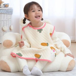 Bags Spring Autumn Children Warm Sleeping Bag Vest Style Baby AntiKick Quilt Sleeping Bag Cartoon Pattern Boys Girls Sleeping Bag