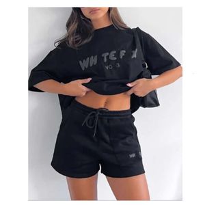 Kvinnors träningsdräkter White Foxs Designer Summer Fashion Versatile T Shirt Woman Foxx Set Tracksuit English Letters Tshirt Stylish Sportswear Shirts 608