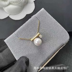 Tiffanybead Necklace Designer for Woman Luxury Charm Heart Necklace V Gold Flowing Gold Time Zhu Lock T Family Lo stesso stile Equilibrio in legno Pearl Neckens Li