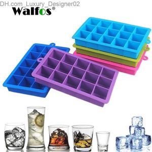 Glassverktyg Walfos 100% matkvalitet Silikon 1 Ny 15 fyrkantig mjuk silikon Ice Ice Ice Maker Jelly Pudding Ice Mold Q240425