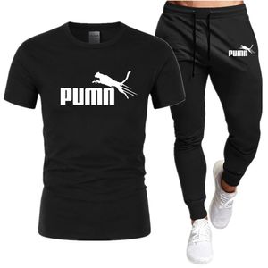 Pantaloni da maglietta in cotone estivo Set per l'uomo vendono fitness casual jogger a 2 pezzi abiti da uomo a maniche corte 240425