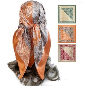 Halsdukar 1 st 90 90 cm paisley blommor tryck silkeslen bandana vanlig fyrkantig halsduk headwraps kvinnor vintage fyra säsong hår hijab f