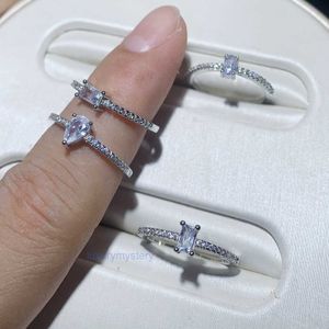 New Designer Water Drop Rectangle Elliptic Zircon Finger Ring High Quality Paved Full Cubic Zircon Hip Hop Women Men Ring for Wedding Jewelry Wholesale