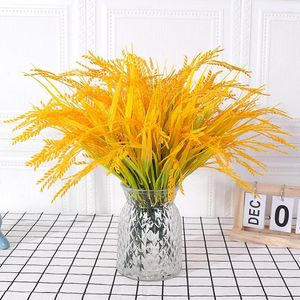 Flores decorativas Plantas falsas artificiais de trigo dourado resistente a UV para a janela da varanda em casa fora da decoração de casamento pendurada