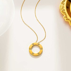 New classic designer Luxury Round for Female Atmospheric with carrtiraa original necklaces