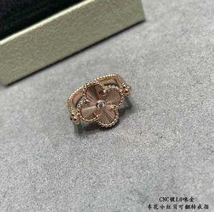 Últimos anéis de jóias de luxo Novos anéis vermelhos altos para mulheres 18k Rose Gold com Cleefly comum