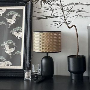 Tischlampen Retro stiller Stil Wohnzimmer Lampe Rattan gewebte Nordische Dekoration Studie mittlerer antike Homestay El Schlafzimmer