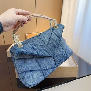 Designer handväska lyx denimkedjan crossbody väska 10a+ kvalitet hobo axelväska för kvinnor avslappnade strandväskor mode väskor lady handväska kedja handväska messenger väska prpu