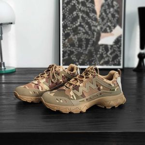 New Outdoor Beach Shoes Breathable Anti Slip Low Top Tactical Training Boots Climbing And Wading Sports Shoe Men's Designer Sneakers