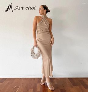 Casual Dresses 2024 Summer Women's French Hanging Neck Sleeweless Evening Evening Sexy Royal Sister Open Back Slim Fit Fishtail Long Dress