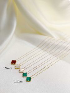 2024 Classic Four Leaf Clover Necklaces Pendants 18k Gold Necklace Colorful Rose Lock Bone Chain AU750 Lucky Grass Set Gift