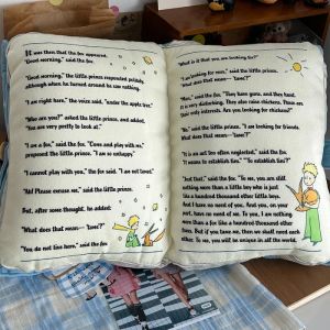 베개 창조적 인 귀여운 작은 왕자 이야기 책 베개 베개 생일 선물 침실 소파 홈 가구에 적합한 친구 인형 생일 선물