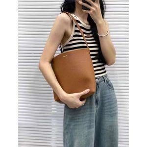 Tote The Row Bag Dong Jie Commuting Lazy Large Capacity One Shoulder Handheld Cowhide Bucket Tote Womens Bag AGJB