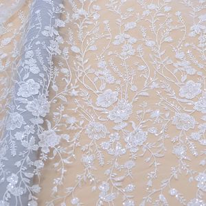 Śnieżka z kości słoniowej cekinowa tiulowy tiulowy materiał na suknię ślubną Przylot wysokiej jakości kwiaty haftowe koronkowe darmowe statek 240420