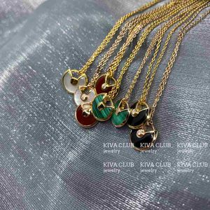 Projektant Trend Carter Family Talizman Okrągły wentylator Naszyjnik Fritillaria Agate Malachite High Carbon Diamond Cllar Calue 4C4A