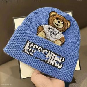 Tasarımcı Mos Lüks Beanies Tasarımcı Kış Fasulyesi Erkekler ve Kadınlar Moschinno Moda Tasarım Örgü Şapkalar Sonbahar Yün Kap Mektup Jacquard Unisex Sıcak Kafatası Şapkası 5729