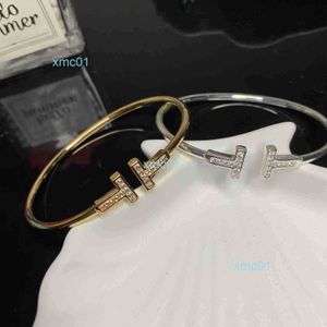 Home 2024 New Double Full Diamond Loop Elastic Opening Bracelet with Elegant Couple Light Luxury Fashion H97W