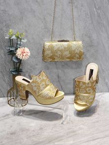 サンダルイタリアのデザイン女性靴とバッグ