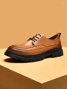 Casual Shoes High-End-Reife-Männer coole schwarze Schnüre-up Derby dicker Soled Business Man Formale Kleideranzug Oxfords