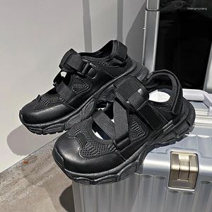 Scarpe casual sandali sportivi da donna estate cuneo di punta chiusa per donne sneaker per la piattaforma a maglie traspirante per esterni