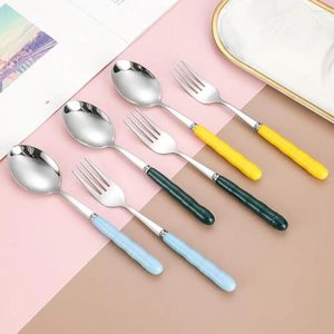 Forks Slät handtag Flatvaror Högkvalitativ rostfritt stål Middagsbordsartiklar för hemkök Restaurang Mirror Family