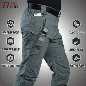 Calça calças táticas homens trabalham use ripstop calça de calça militar à prova d'água multipocketock cargo pant rogger exército swat escalando grande tamanho 6xl