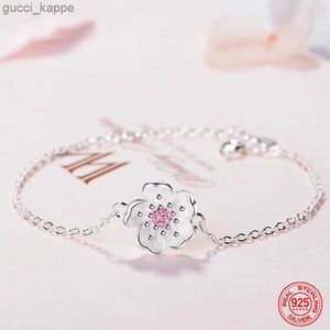 Cadeia 925 Flores de prata Correnturas de pulseira de cristal para jóias de moda feminina