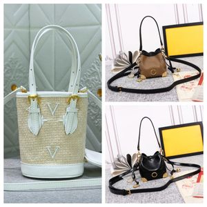 Luksusowy designer Mini Burck Bag damski torebka Moda Torebka Klasyczna torba do wiadra sznurka wytłaczona skórzana torba na ramię haftowane litery mini ramię crossbody