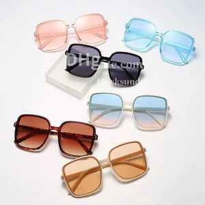 Designer Greca Sonnenbrille trendige Frauen Brille mit abnehmbaren Kettenmodienmarke Sonnenbrille