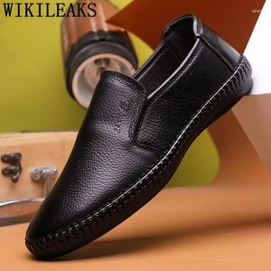 Casual Shoes Summer Men Driving Loafers Mens äkta läderdesigner Slip On Zapatos Hombre Cuero