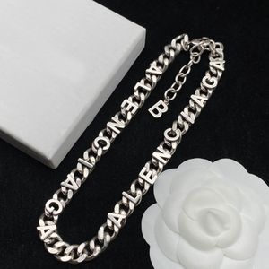 Mode 18K Gold Plated Letter Cuban Kette Halskette Frauen Designer Edelstahl Silber Halsketten Choker Anhänger Pearl Hochzeit Schmuckzubehör Accessoires