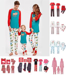 Noel Eşleşen Aile Pijamaları Çizgili Nightwear Karikatür Baskılı Çocuk Papa Anne Bebek Aile Pijama Setleri By13006508915