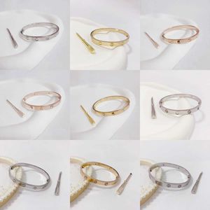 Acessórios da pulseira de design da moda 18K Bracelete de ouro rosa de ouro
