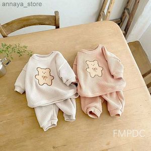 تي شيرت 0-3Y Baby Girls Boys Autumn Clothers مجموعة أطفال دبون الطباعة قمم طويلة الأكمام قميص من النوع الثقيل + السراويل الطويلة الصغار