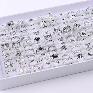 Clusterringe 20pcs/Los Punk Snake Animal Hollow Star Moon Kuncle für Frauen Joint Finger Mix Style Juwely Party Geschenke