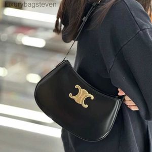 Women Retro Original Cellin Designer Bags 2024 New Box Box Newine Cowhide Saddle Bag Bag Leg Counder Flassion مع شعار أصلي عالي الجودة