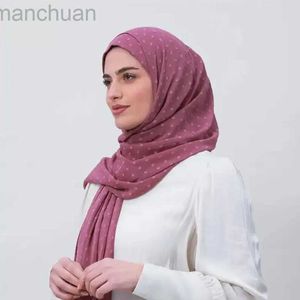 Hijabs Ny ankomst Premium Chiffon Mini veckade Pom Shawl icke-järn inslagna Chiffon veckade hijab D240425