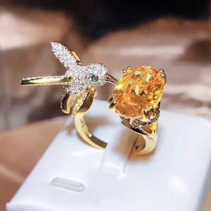 Band Rings High Quality Colored Gemstone Womens Ring Simulating Aquamarine Hummingbird Zircon Party Birthday Couple Jewelry Gift H240425