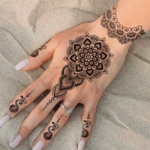 Tatuering överföring vattentät tillfällig tatuering klistermärken mandala spets hand finger bröllop vit falska tatuera flash tatoo body art för kvinnor brud 240426