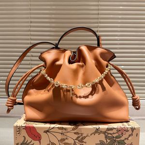 Mirror Tote Bag Designer Bags Handbag Weekend Shoulder Bag Large Capacity Solid Color Shopping Bag Chain Decoration Cowhide Leather Drawstring Magnetic Buckle