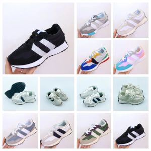 2024 Sıcak satma çocuk ayakkabı spor ayakkabılar dantel kanca tasarımcısı erkek spor spor ayakkabı yürümeye başlayan çocuklar kızlar genç çocuk unisex açık bebek eğitmenleri bebek ayakkabıları 26-35