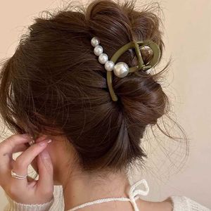 Klämmor Cross Pearl Hair Clip for Women Fashion French Elegant Hairgrips Korean Style Hair Clo Clips Girls Hairpin New Hair Accessories Y240425